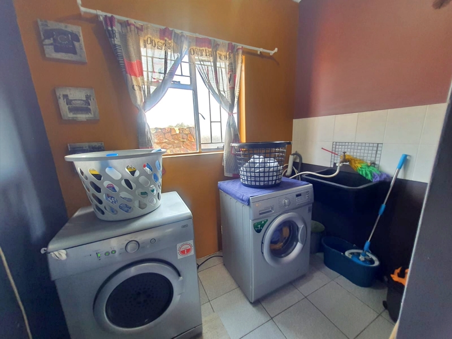 3 Bedroom Property for Sale in Miederpark North West